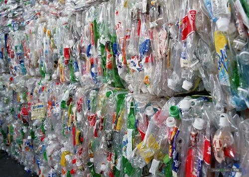 專家呼吁不要反復使用PET塑料瓶 因其含致癌物 那么廢舊PET塑料瓶該如何處理？